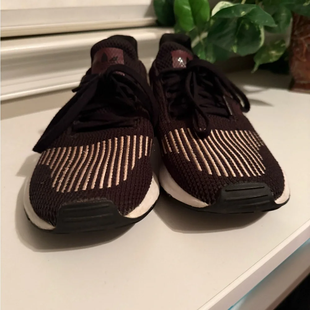 Adidas Women's Black and Pink Athletic Shoes - Picture 4 of 8